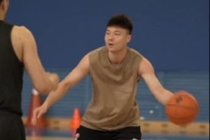 亚博体育-辽宁男篮训练日常️张陈治锋、鄢手骐、俞泽辰出镜